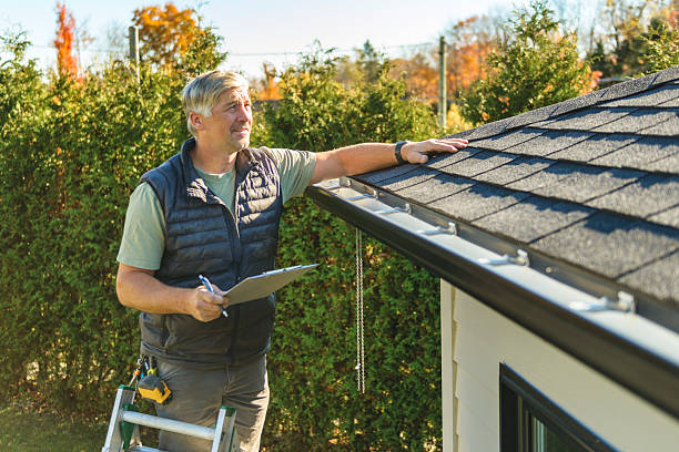 Professional Metal Roofing technician working in Dexter, MN